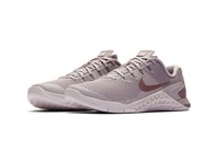 nike metcon grey